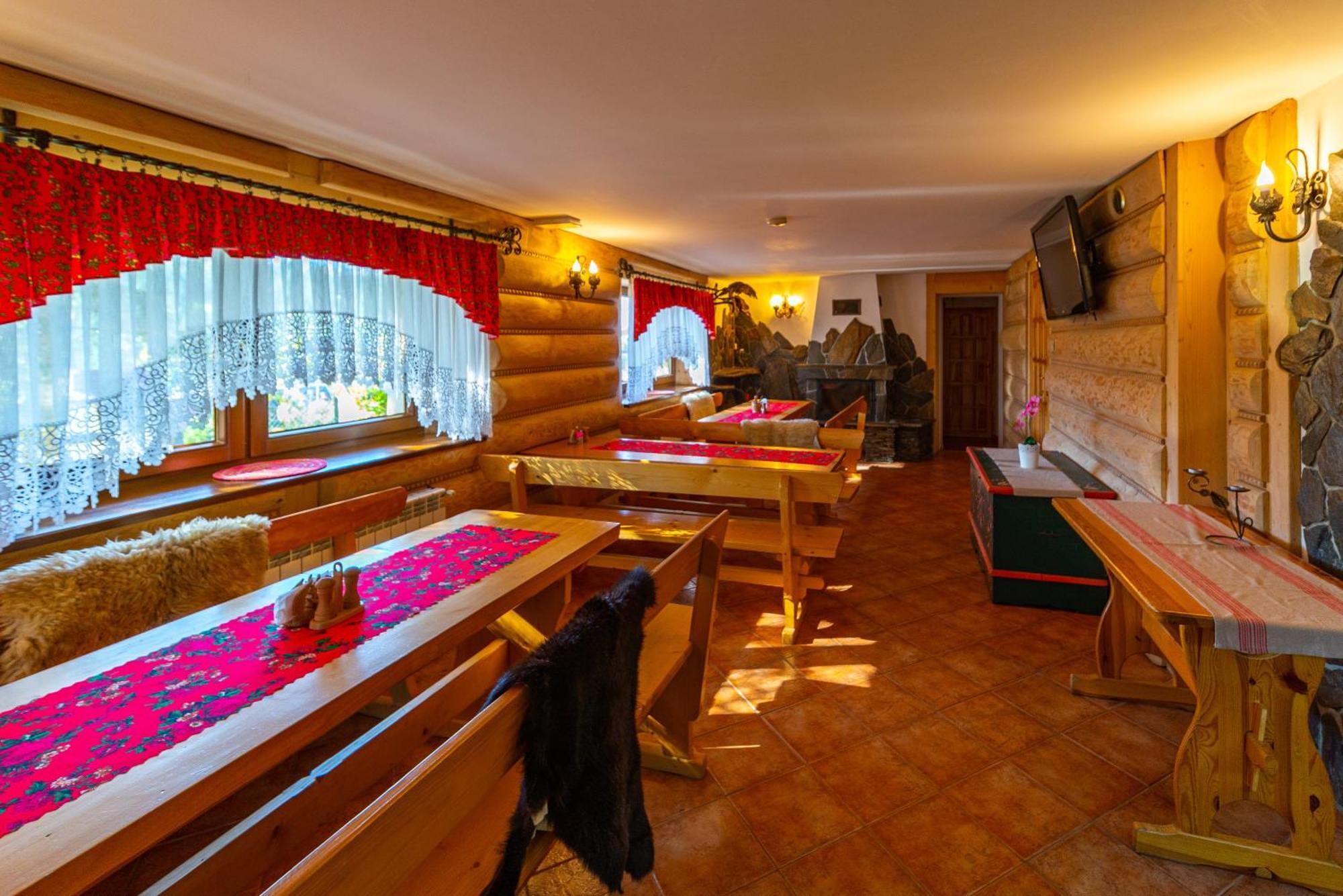 Apartamenty I Pokoje W Willi Na Ubocy Suche Bagian luar foto